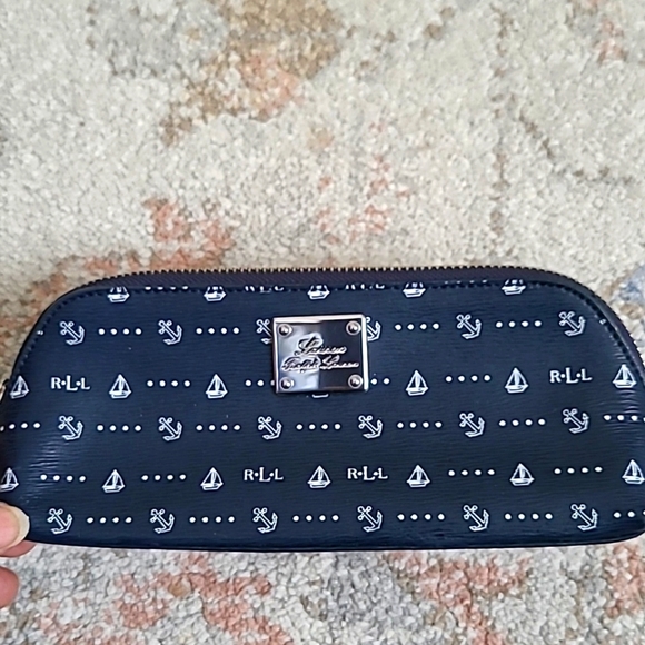 Ralph Lauren cosmetics pouch - Picture 1 of 8